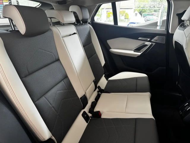 BMW X2 s20i HUD SurView AktivSitze KomfZ.Ha/Ka.DAB LED