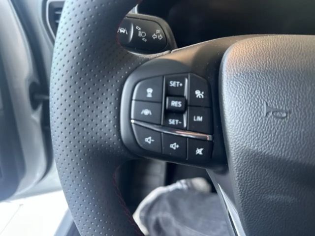 Ford Focus EcoBoost ST Line Wagon