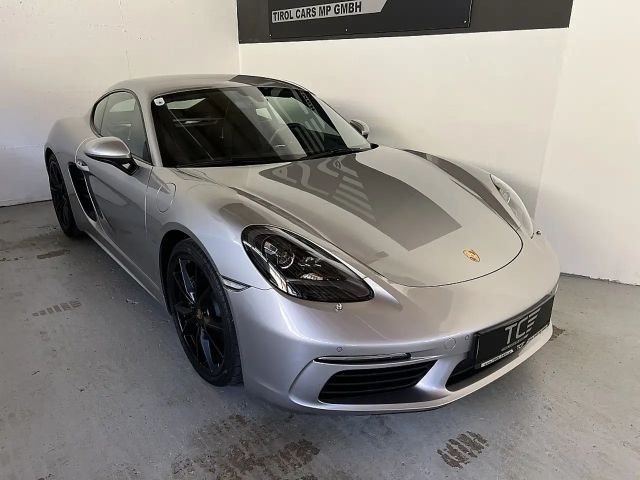 Porsche Cayman Coupé