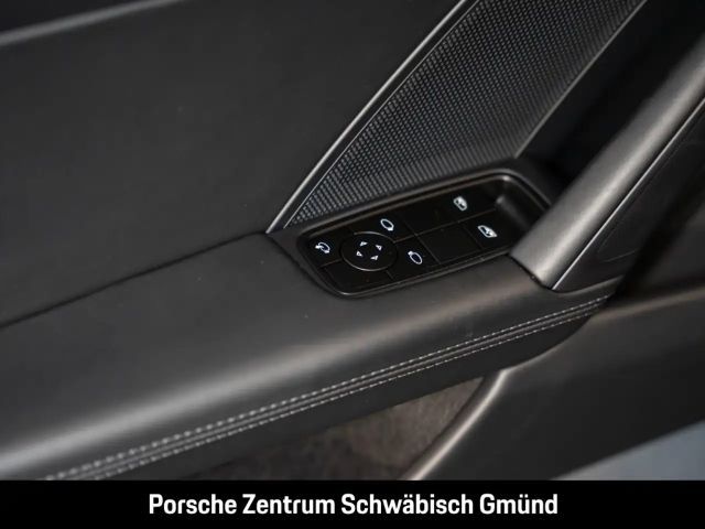 Porsche 992 Carrera Coupé