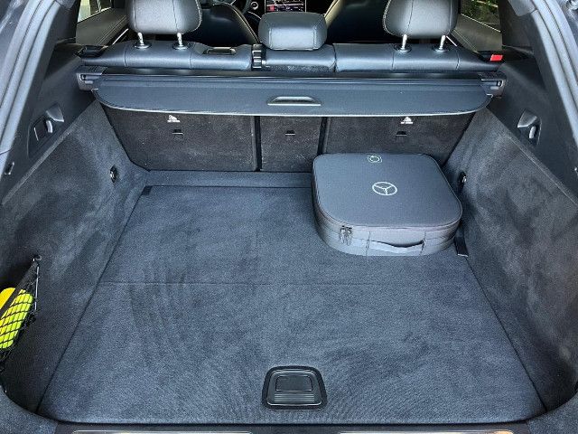 Mercedes-Benz EQE SUV 300