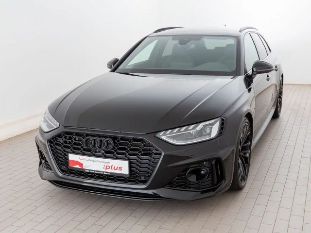 Audi RS4 tiptr. 360°K NAVI VIRTUAL SITZHZG DAB