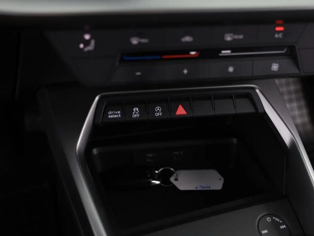 Audi A3 30 TDI Sedan