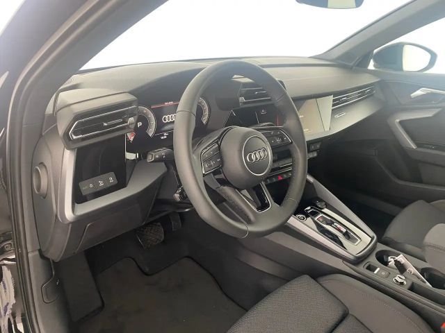 Audi A3 30 TFSI Sedan