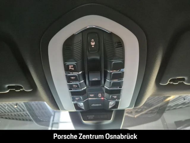 Porsche Macan Pano AHK Luft 20-Zoll BOSE 14-Wege Surround View B