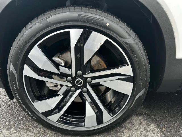 Volvo XC40 Dark Plus