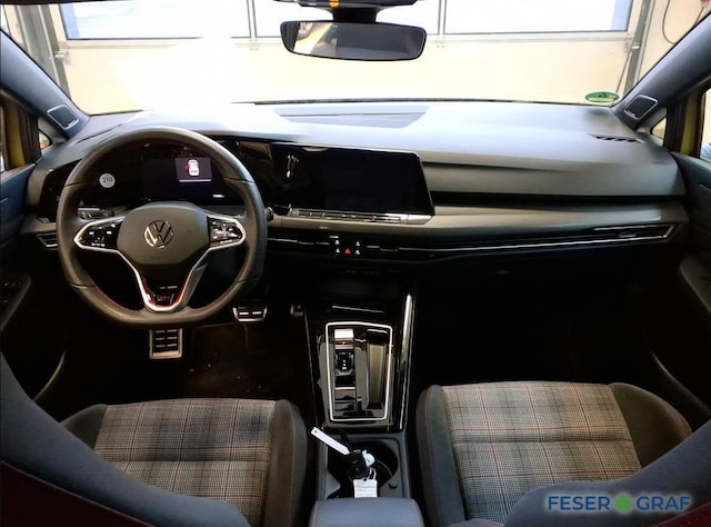 Volkswagen Golf 2.0 TSI GTI Plus