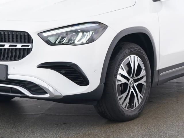 Mercedes-Benz GLA 180 GLA 180 d Progressive