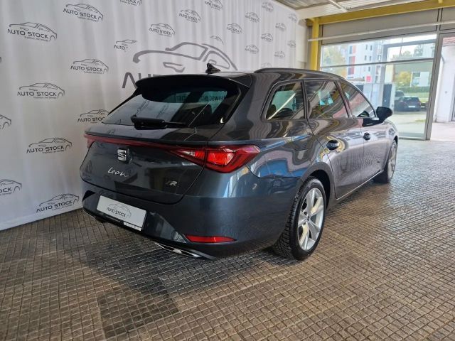 Seat Leon 1.5 eTSI DSG FR-lijn Sportstourer