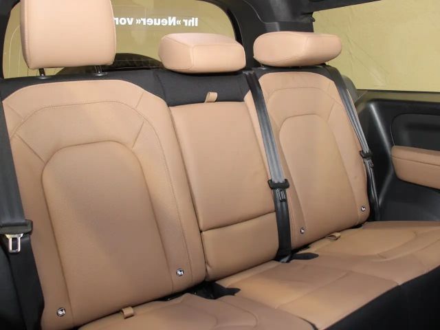 Land Rover Defender 90 Black Pack