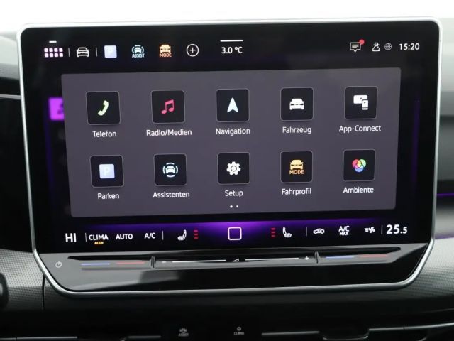 Volkswagen Golf 1.5 eTSI DSG Golf VIII IQ.Drive