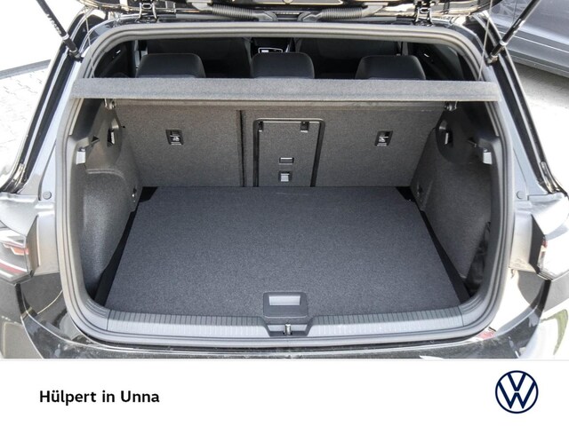 Volkswagen Golf 1.5 eTSI Golf VIII R-Line