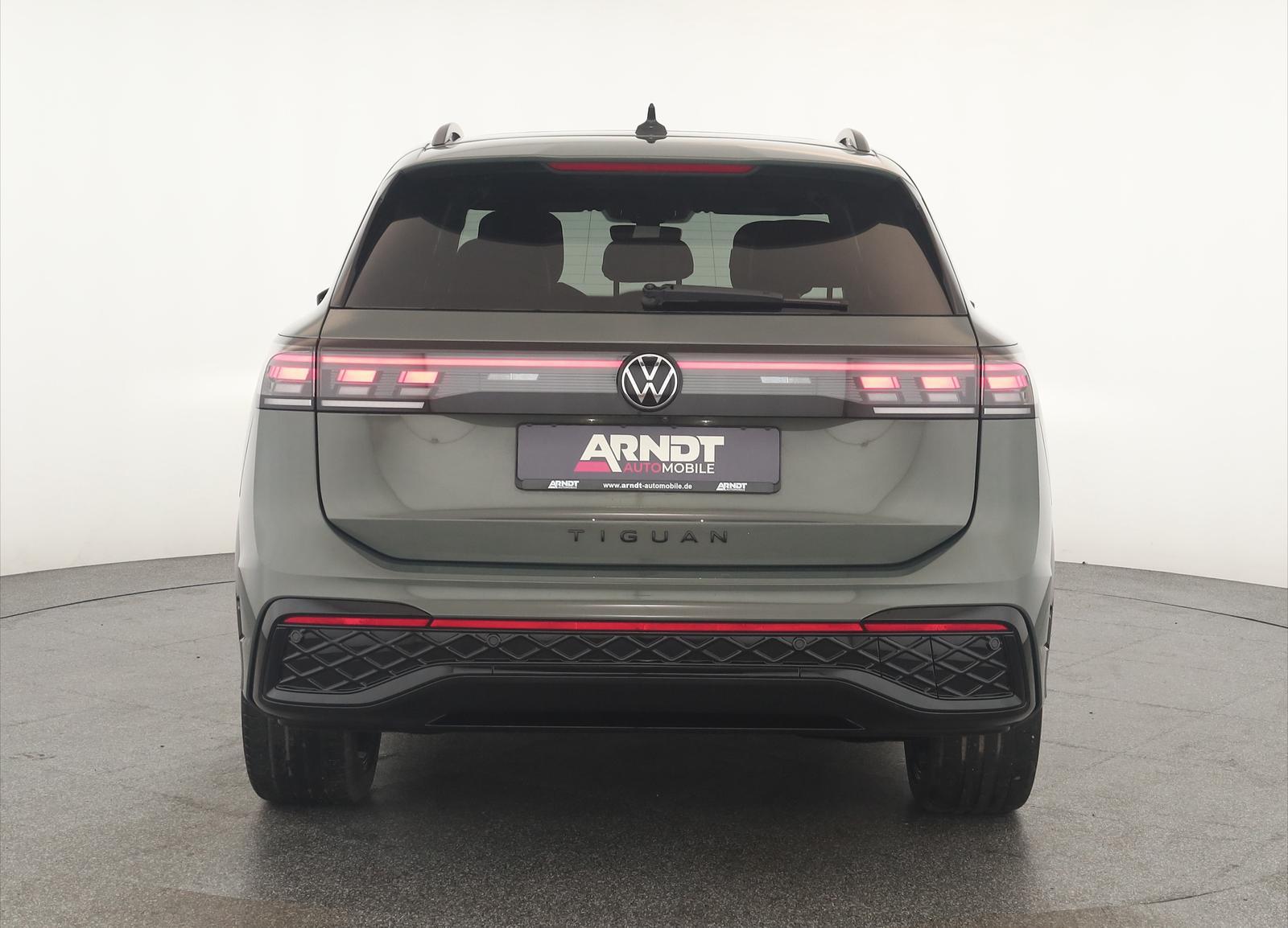 Volkswagen Tiguan 2.0 TSI DSG IQ.Drive R-Line