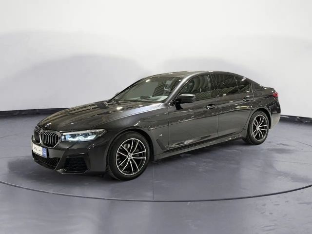 BMW 520 520d M-Sport Sedan xDrive