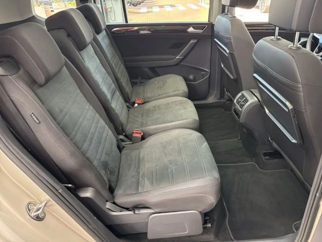 Volkswagen Touran DSG Highline