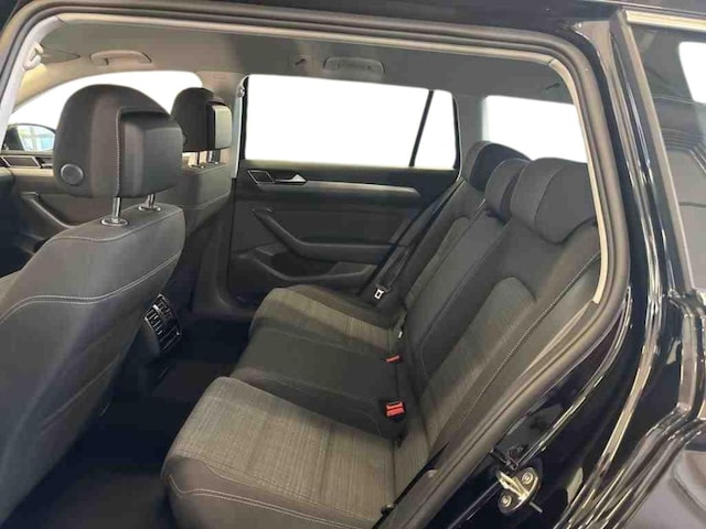 Volkswagen Passat 1.5 TSI Business DSG Variant