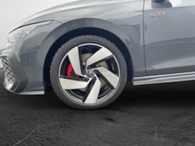 Volkswagen Golf 2.0 TSI DSG GTI