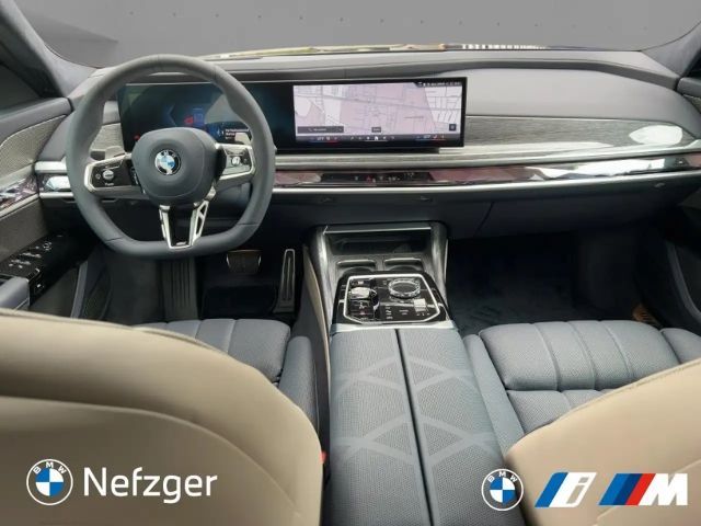 BMW 740 740d M-Sport Sedan xDrive