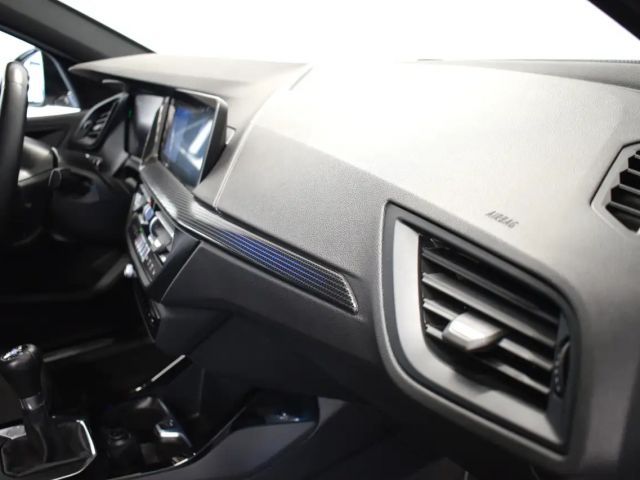 BMW 118 118i Sedan Sport Line