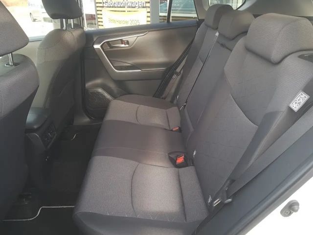 Toyota RAV4 4x2 Hybride Team D