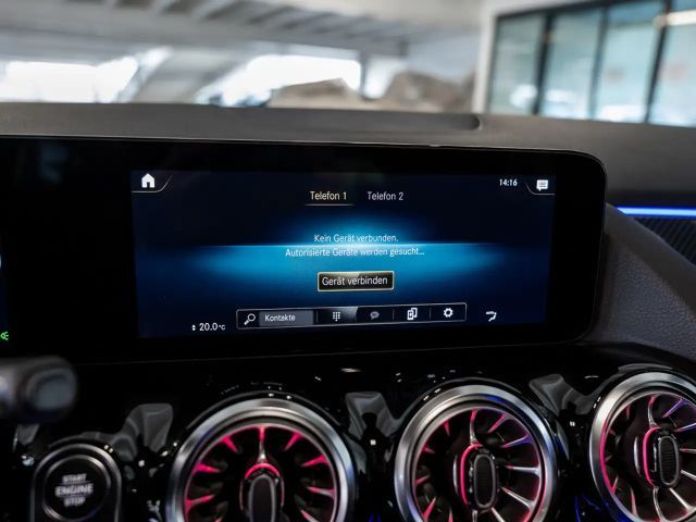 Mercedes-Benz GLA 200 AMG Line