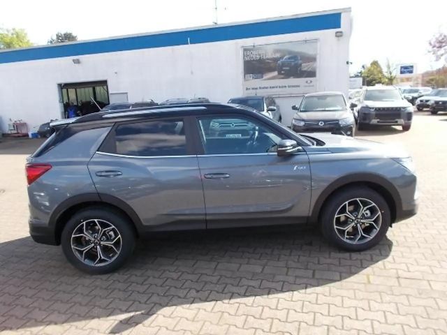 SsangYong Korando Blackline 1.5T LED, Navi, Keyless, Aku 18"