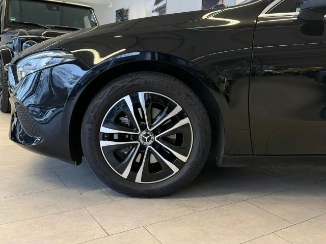 Mercedes-Benz A 180 Progressive