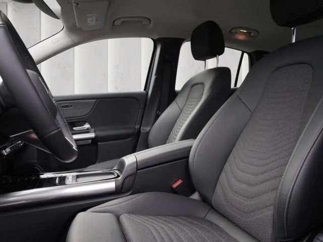 Mercedes-Benz GLA 200 Progressive