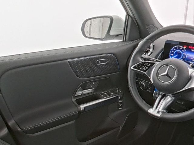 Mercedes-Benz EQB 300 4MATIC