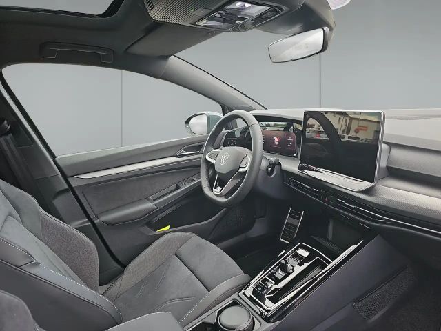 Volkswagen Golf 1.5 eTSI DSG Golf VIII