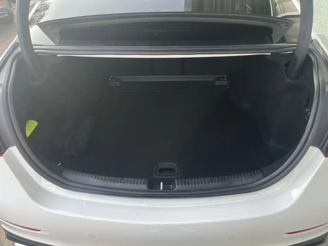 Mercedes-Benz C 300 AMG Line C 300 d Sedan