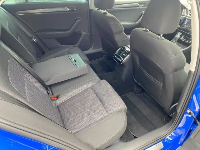 Skoda Superb 2.0 TDI Combi Style Style