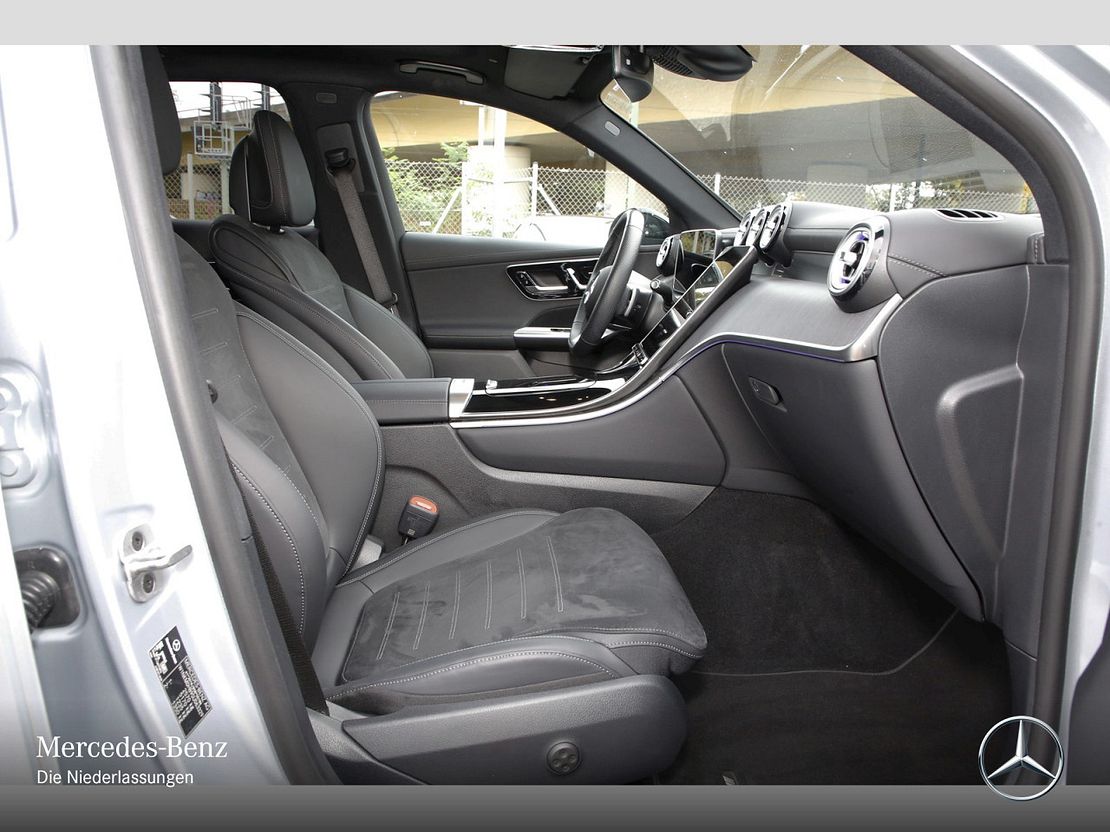 Mercedes-Benz GLC 300 4MATIC AMG Line GLC 300 d