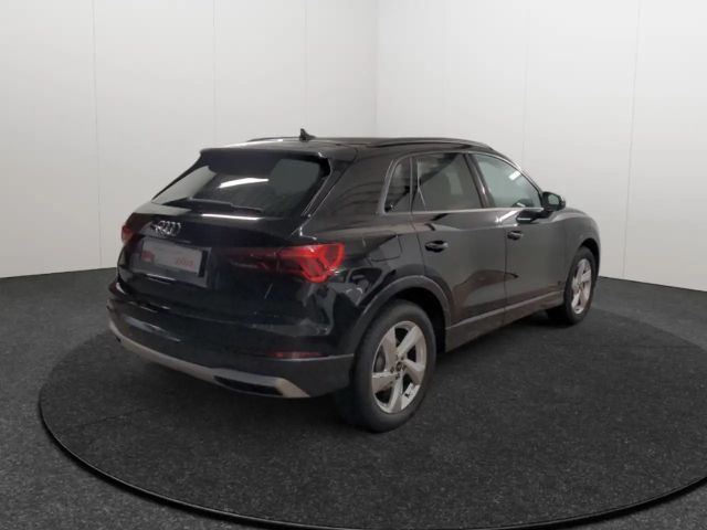 Audi Q3 35 TFSI S-Tronic