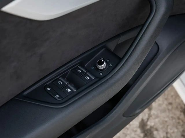 Audi A4 35 TFSI Avant S-Line