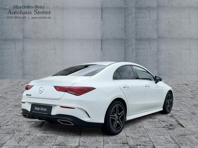 Mercedes-Benz CLA 200 AMG Line Coupé