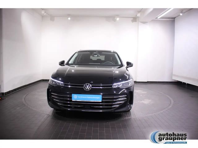 Volkswagen Passat 1.5 eTSI Business DSG Variant