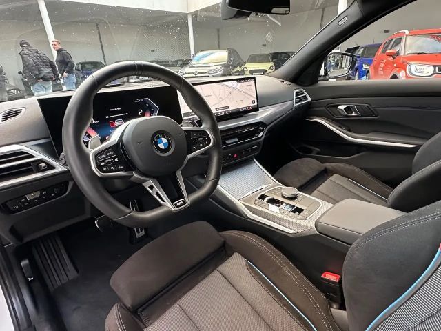 BMW 330 330d M-Sport Touring xDrive