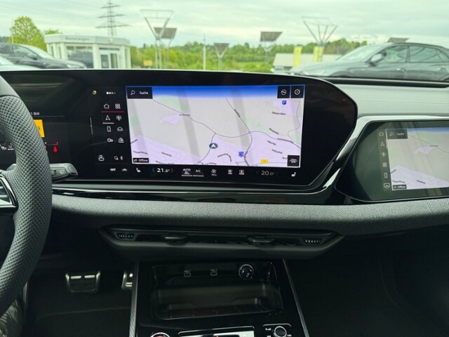 Audi A6 Avant Quattro S-Tronic