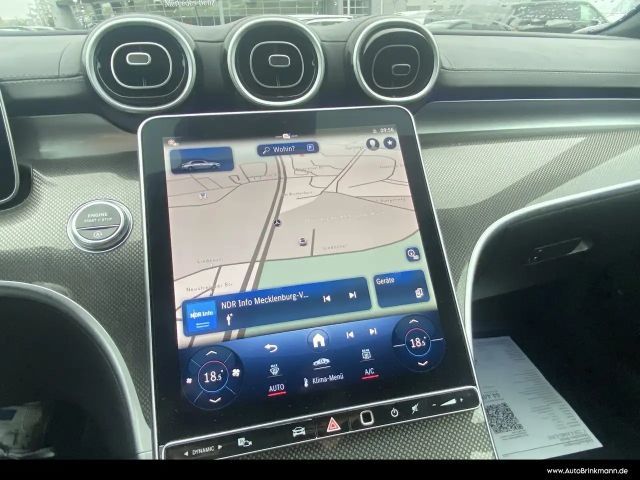 Mercedes-Benz C 220 AMG Line C 220 d Sedan