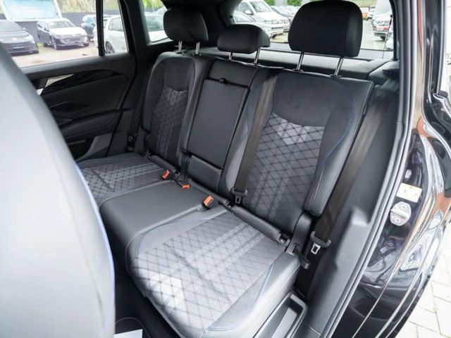 Volkswagen Tiguan DSG R-Line Style