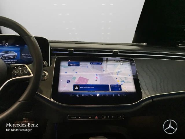 Mercedes-Benz E 200 AVANTGARDE Sedan