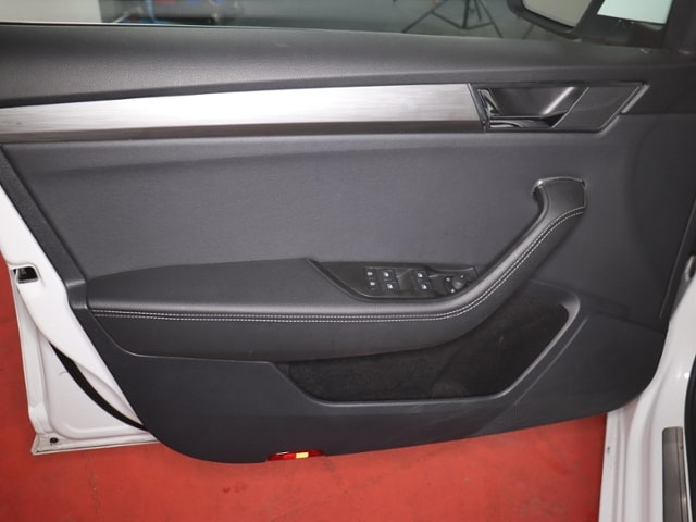 Skoda Superb 1.4 TSI Combi iV