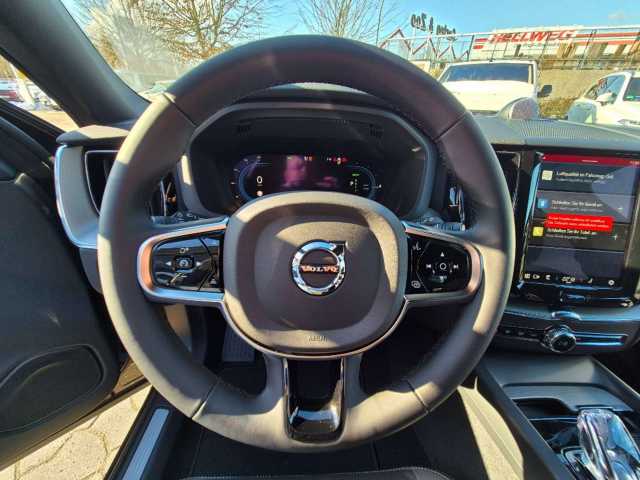 Volvo XC60 AWD Plus T6