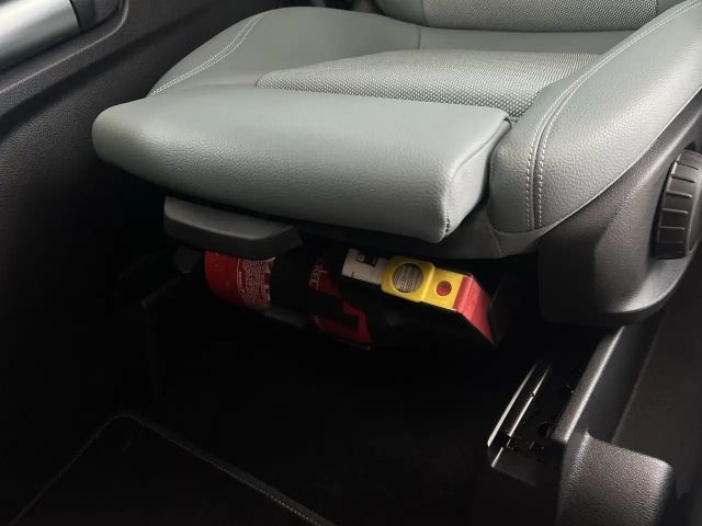 Mercedes-Benz GLA 200 Progressive