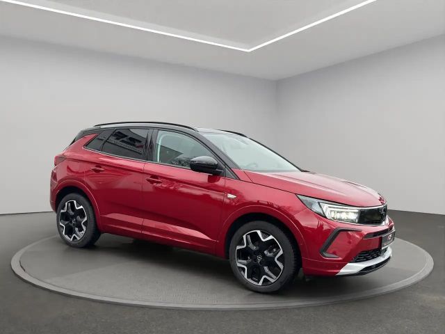 Opel Grandland X 1.2 Turbo Turbo Ultimate