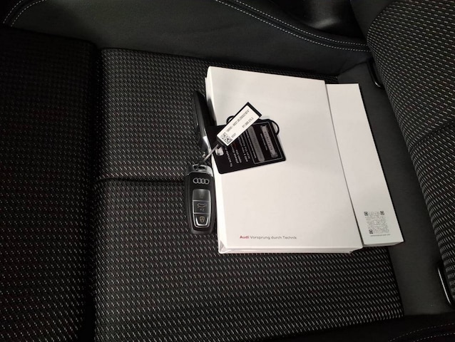 Audi A3 35 TFSI S-Line S-Tronic Sportback