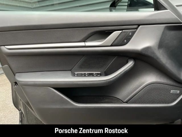 Porsche Taycan 4 Cross Turismo