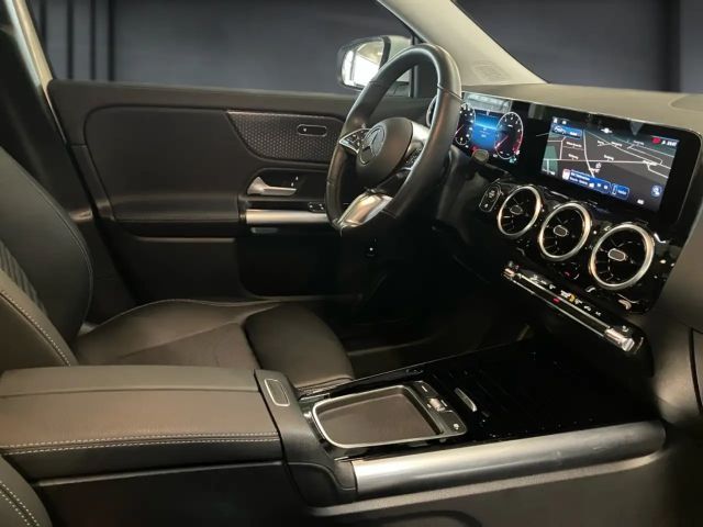 Mercedes-Benz GLA 200 Progressive