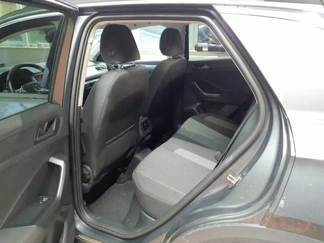 Volkswagen T-Roc T-Roc 1.5TSI Active Navi ACC PDC Sitzh APP AHK